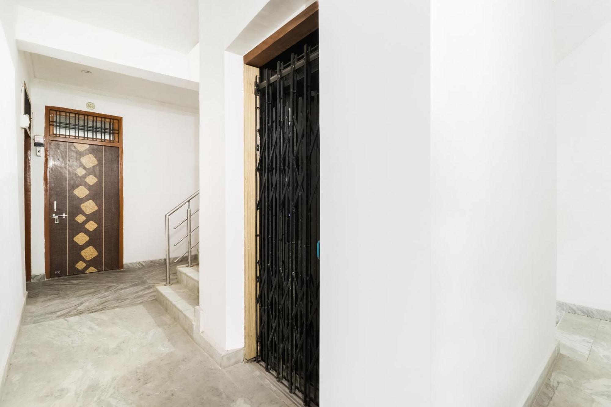 Hotel O Kalawati Palace Bhauli Екстериор снимка