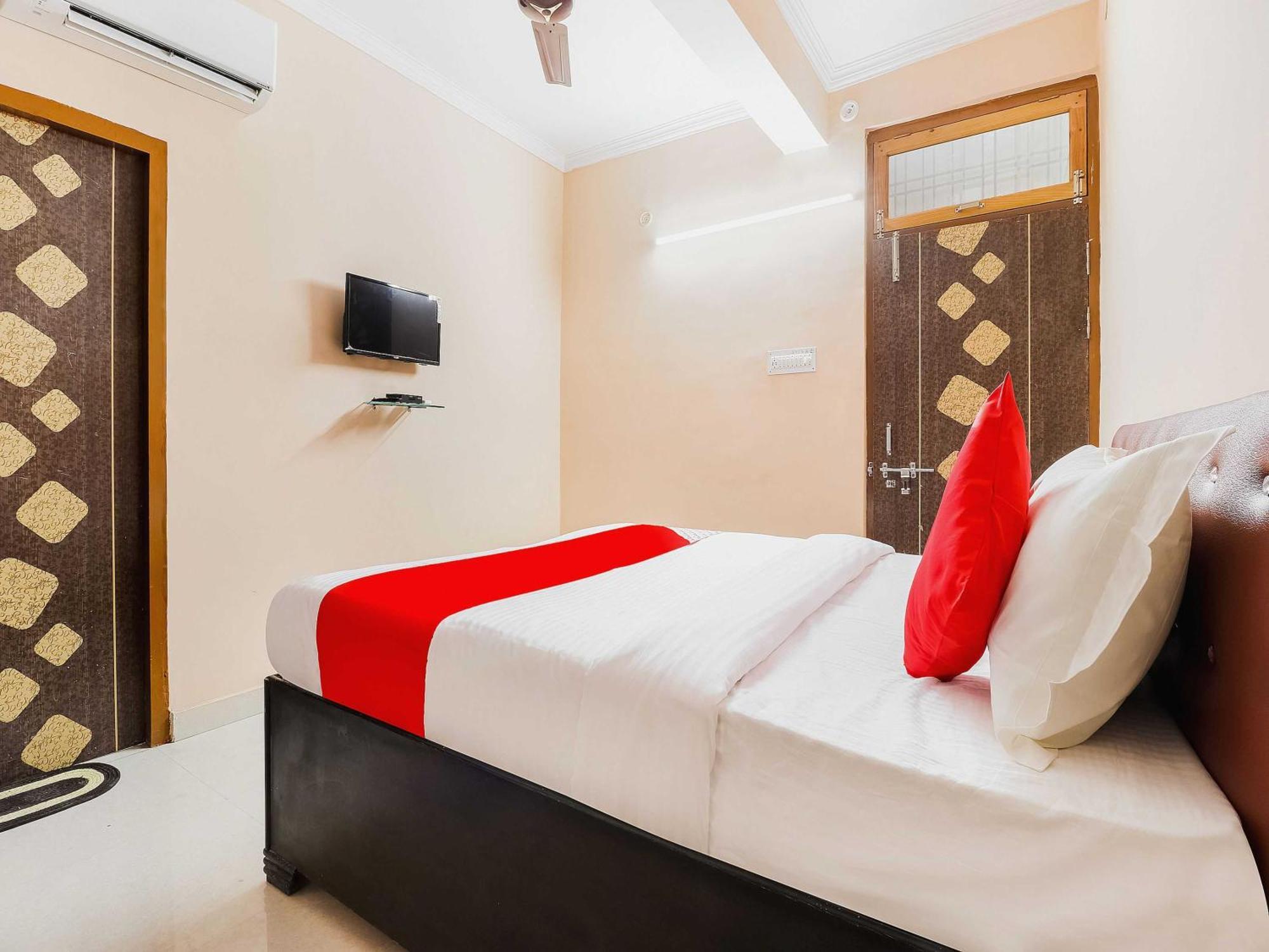 Hotel O Kalawati Palace Bhauli Екстериор снимка