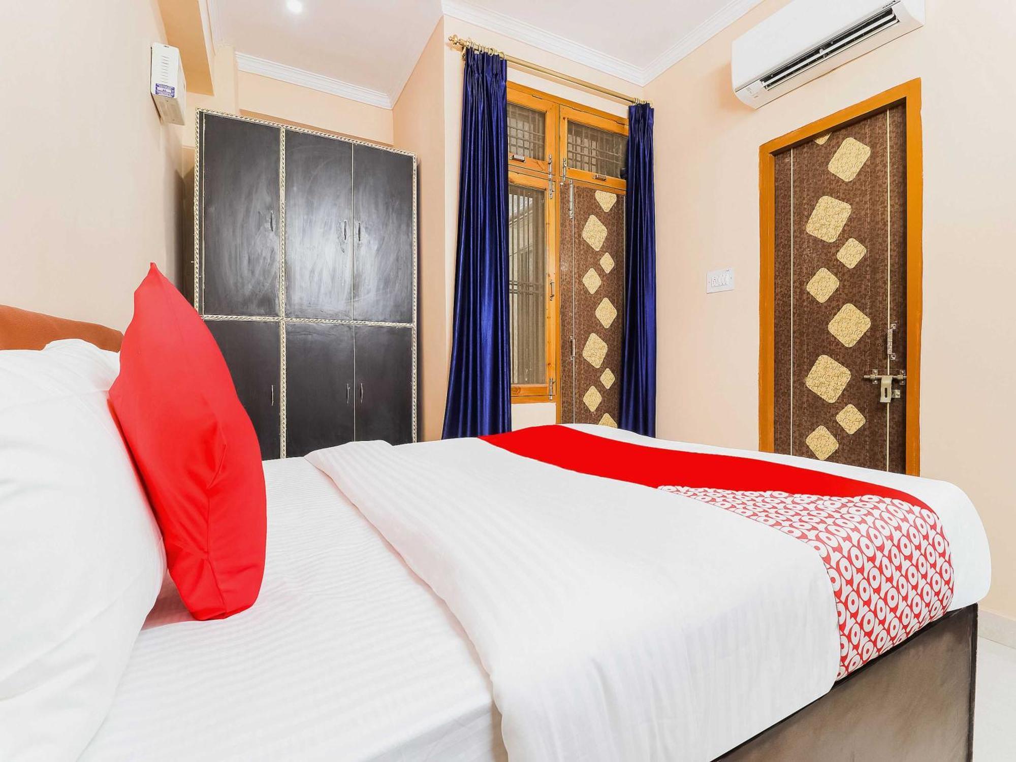Hotel O Kalawati Palace Bhauli Екстериор снимка