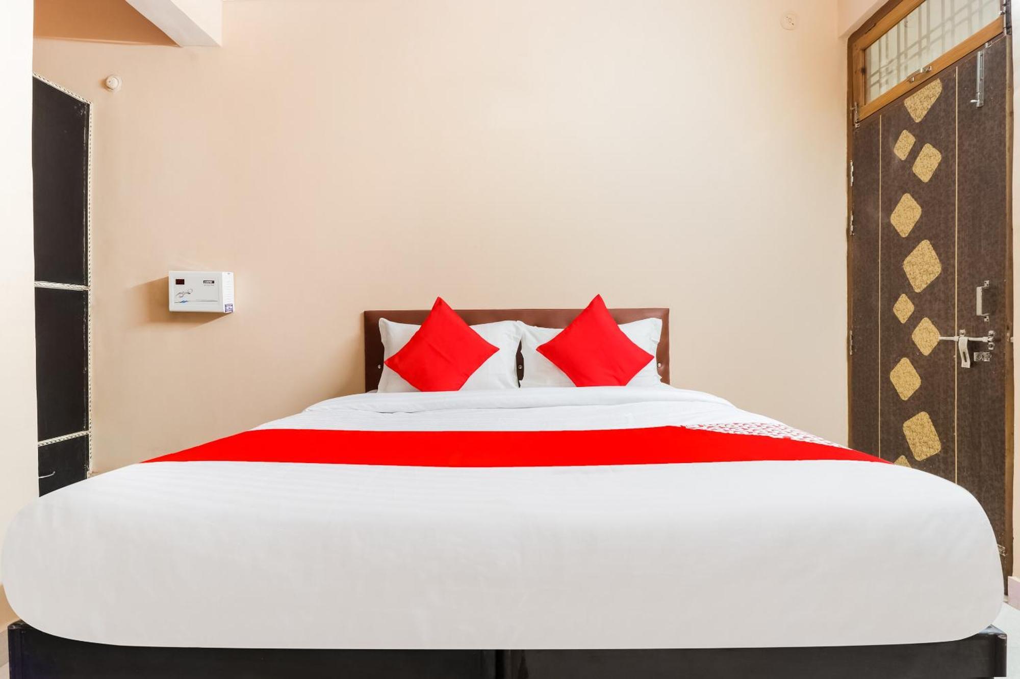 Hotel O Kalawati Palace Bhauli Екстериор снимка