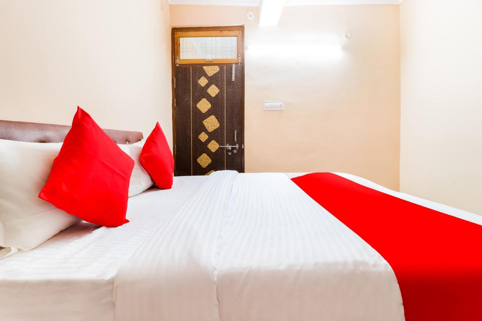 Hotel O Kalawati Palace Bhauli Екстериор снимка