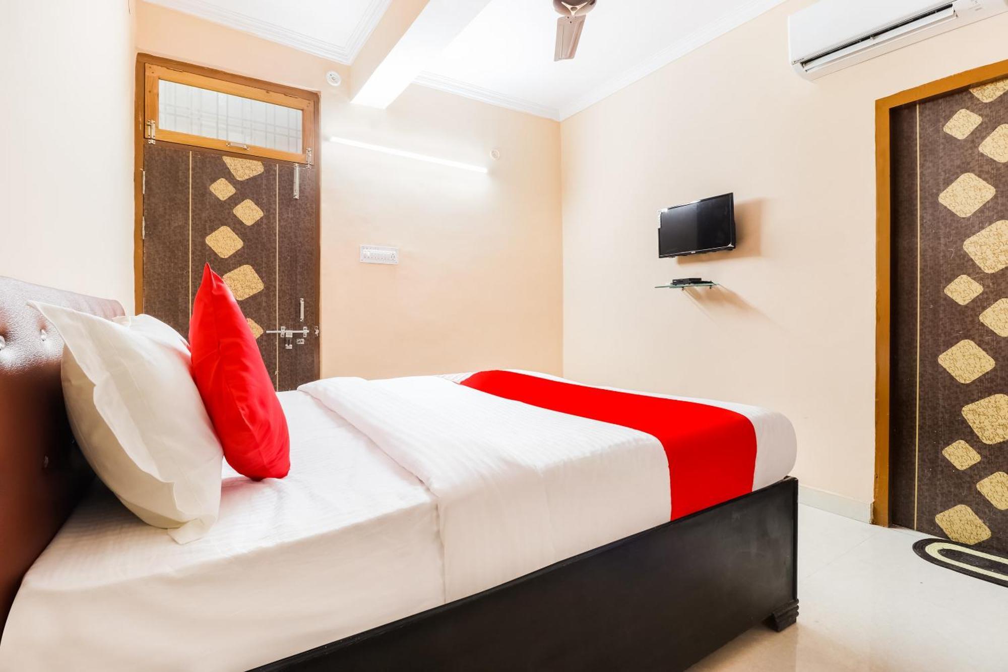 Hotel O Kalawati Palace Bhauli Екстериор снимка